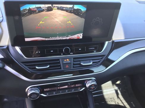 New 2025 Nissan Altima 2.5 SR w/ SR Premium Package image 14