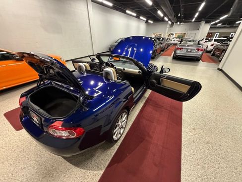 Used 2011 MAZDA MX-5 Miata Grand Touring RWD image 54