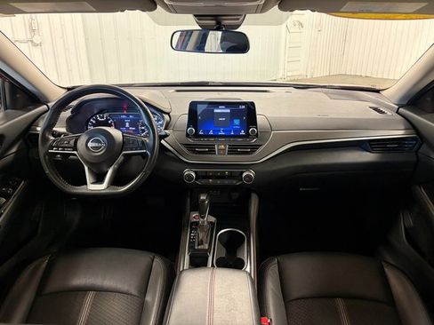 Used 2024 Nissan Altima 2.5 SR image 22
