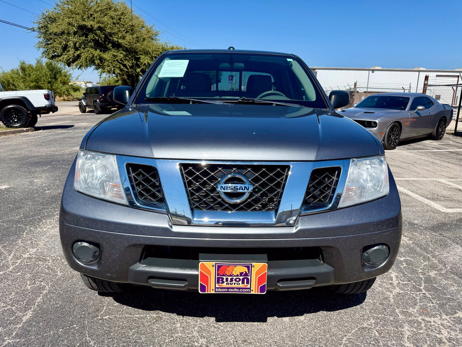 Used 2018 Nissan Frontier SV RWD image 8
