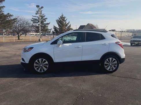 Used 2020 Buick Encore Preferred image 28