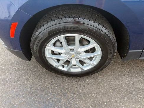 Used 2022 Chevrolet Equinox LT w/ Driver Convenience Package FWD image 46