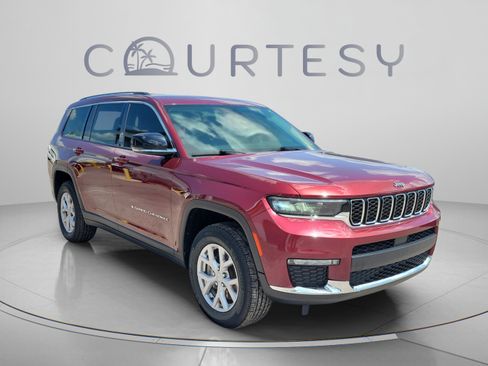 Used 2021 Jeep Grand Cherokee L Limited AWD/4WD image 4