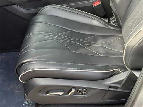 Used 2025 Acura MDX w/ Advance Package image 25