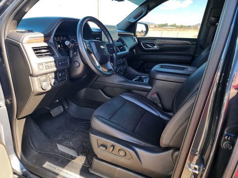 Used 2021 Chevrolet Tahoe High Country w/ Premium Package RWD image 19