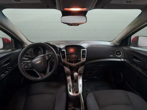 Used 2016 Chevrolet Cruze LT w/ Sun And Sound Package FWD image 10