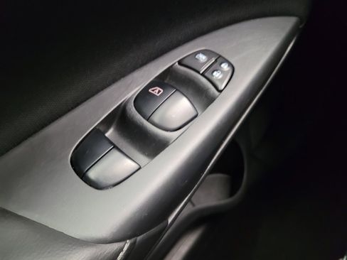 Used 2018 Nissan Sentra S FWD image 27