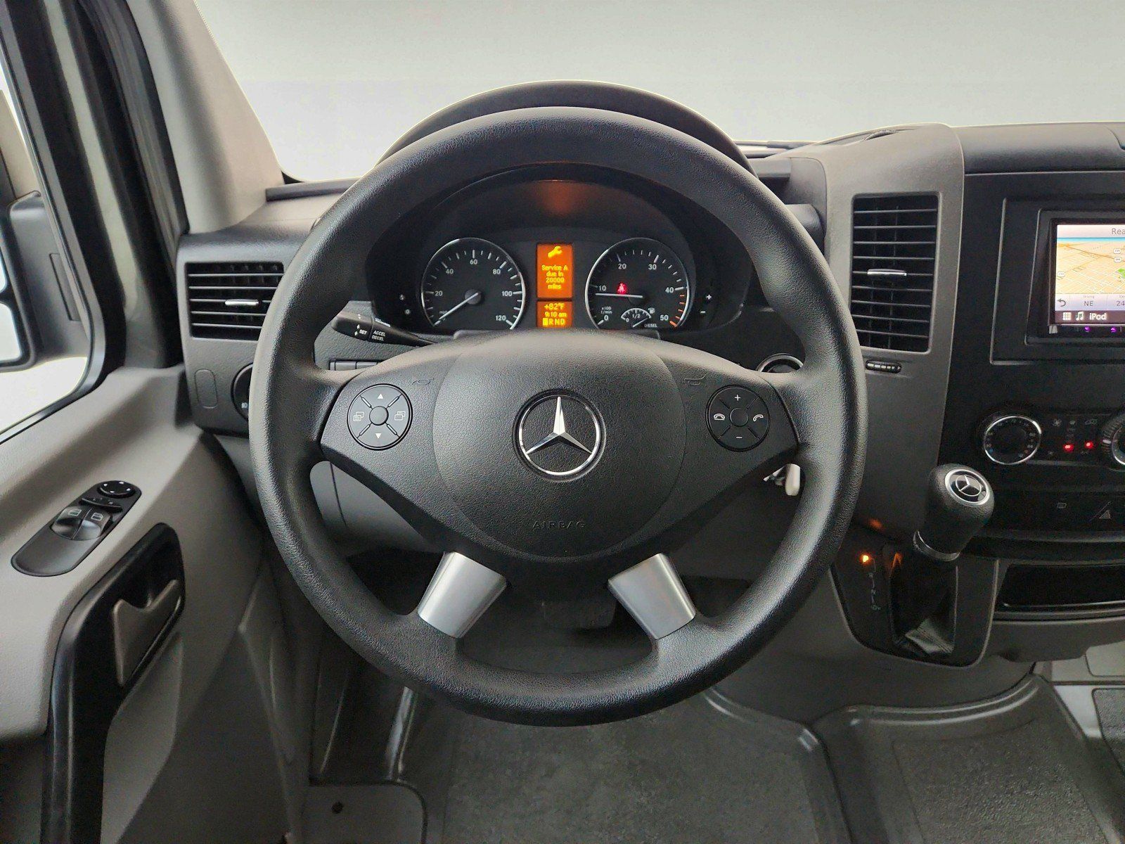 Used 2016 Mercedes-Benz Sprinter 2500 image 21