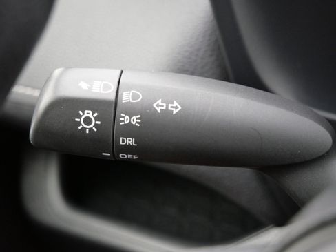 Used 2023 Toyota RAV4 LE image 34