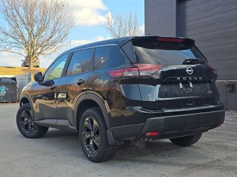 New 2026 Nissan Rogue SV w/ Cold Weather Package AWD/4WD image 11