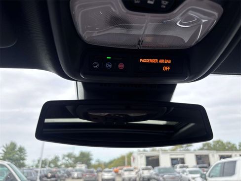 New 2025 GMC Canyon Elevation w/ Convenience Package image 11