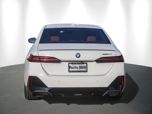 New 2026 BMW i5 eDrive40 w/ M Sport Package RWD image 5