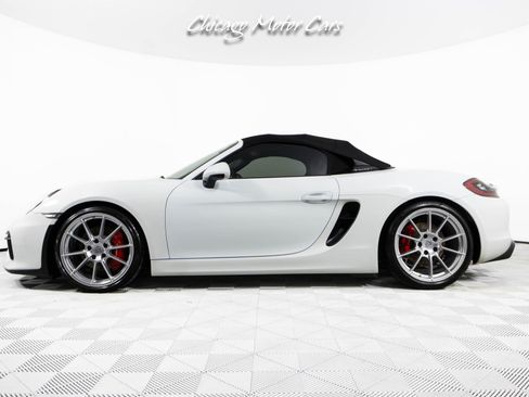 Used 2016 Porsche Boxster Spyder image 46