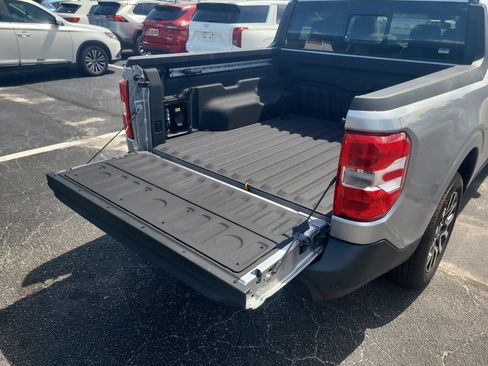 Certified 2024 Ford Maverick Lariat w/ 4K Tow Package AWD/4WD image 7