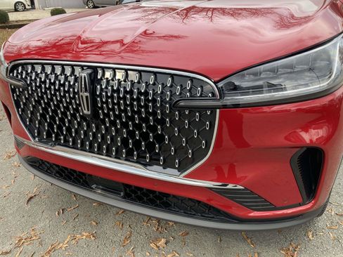 New 2025 Lincoln Aviator AWD w/ Equipment Group 101A image 10