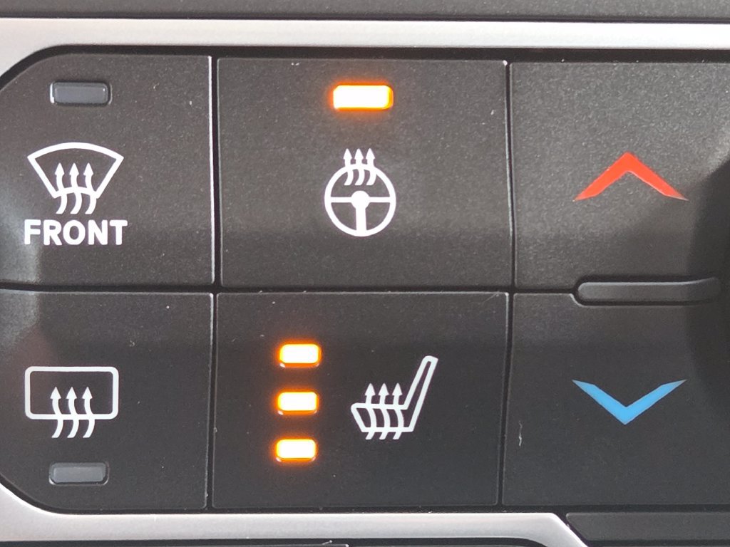 Used 2024 Jeep Wrangler Unlimited Sport AWD/4WD image 5