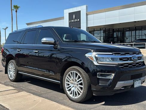 Used 2023 Ford Expedition Max Platinum AWD/4WD image 2