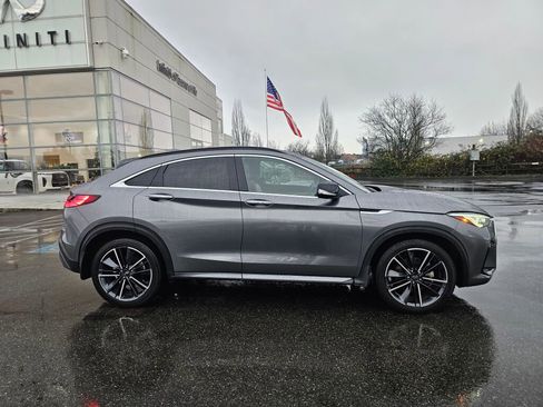Used 2023 INFINITI QX55 Essential image 8