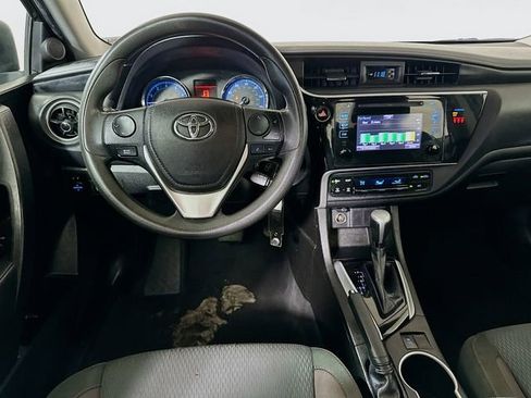 Used 2019 Toyota Corolla LE image 22
