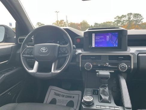 Used 2024 Toyota Tacoma TRD Off-Road image 24