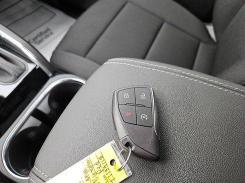 New 2026 GMC Canyon Elevation w/ Convenience Package image 41