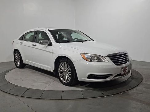 Used 2012 Chrysler 200 Limited image 8