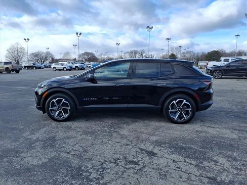 New 2026 Chevrolet Equinox EV LT image 6