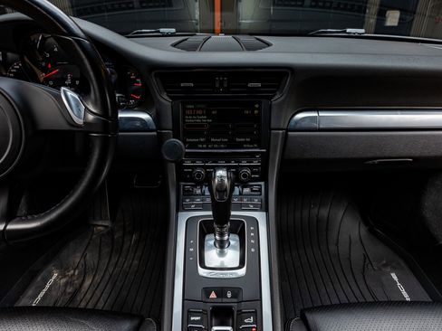 Used 2016 Porsche 911 Carrera image 18