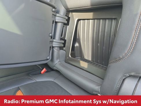 Used 2020 GMC Sierra 2500 AT4 w/ AT4 Premium Package image 16