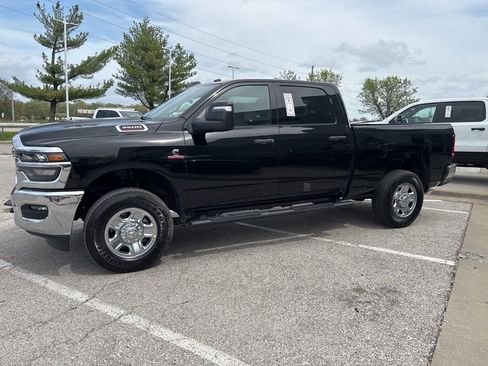 New 2026 RAM 3500 Tradesman image 17
