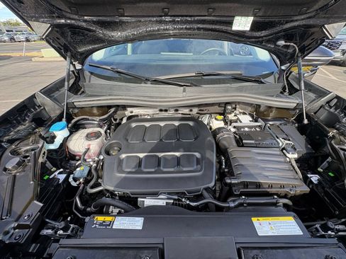 Used 2026 Volkswagen Tiguan SE AWD/4WD image 29
