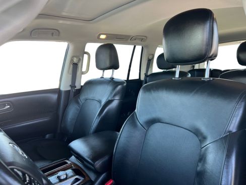 Used 2022 Nissan Armada SL w/ Captain's Chairs Package image 10