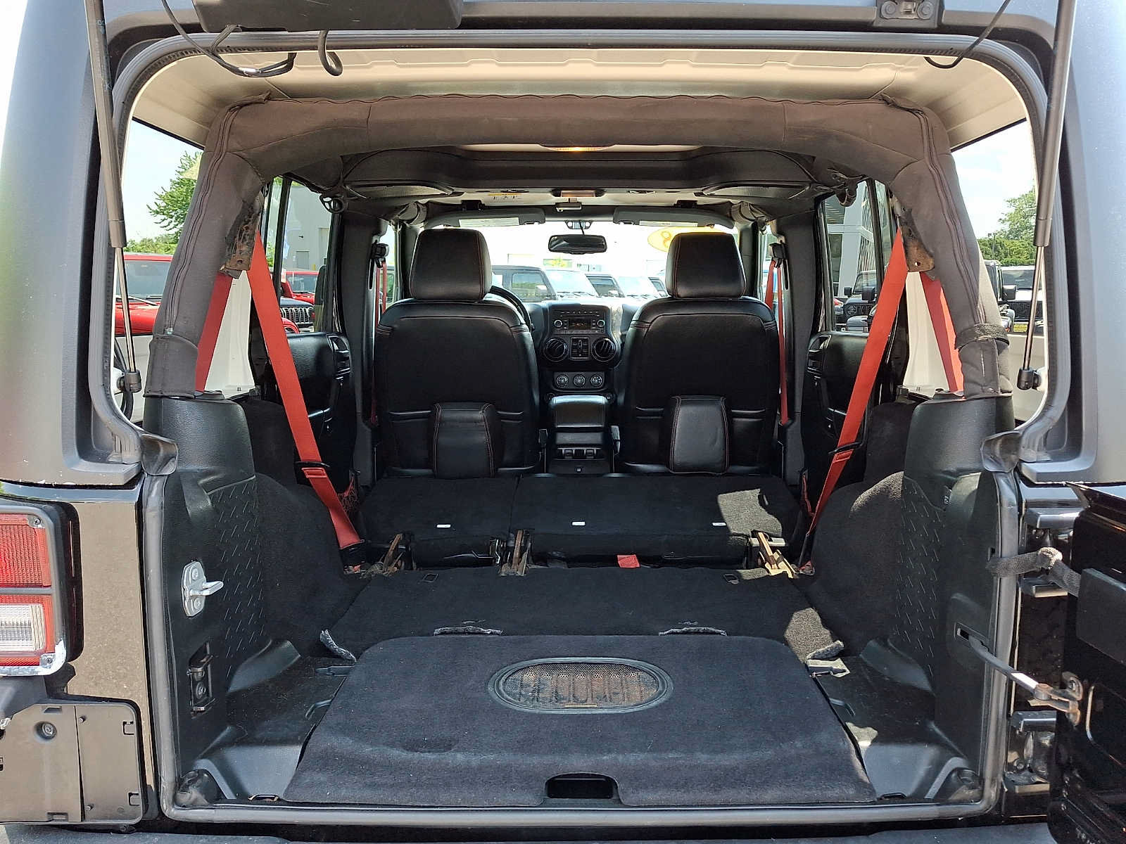 Certified 2018 Jeep Wrangler Unlimited Rubicon AWD/4WD image 28