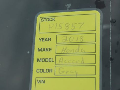 Used 2018 Honda Accord Touring image 38