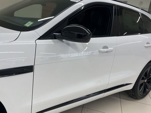 Used 2025 Jaguar F-PACE R-Dynamic S image 3