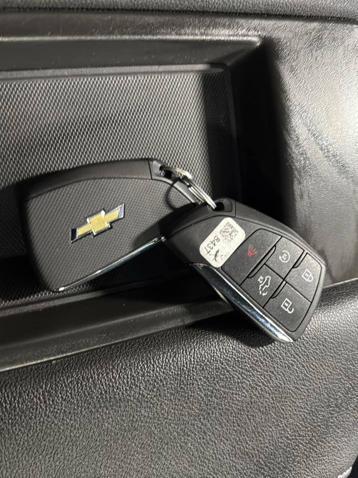 Used 2023 Chevrolet Silverado 1500 LT AWD/4WD image 22