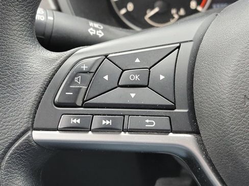 Used 2024 Nissan Altima 2.5 SV image 27