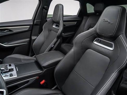 Used 2026 Jaguar F-PACE R-Dynamic S AWD/4WD image 13