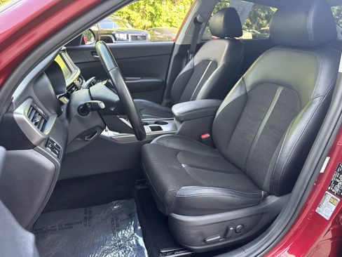 Used 2019 Kia Optima S w/ S Panoramic Sunroof Package FWD image 5