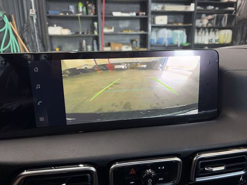 New 2026 Nissan Sentra SR w/ Floor Mat Package FWD image 17