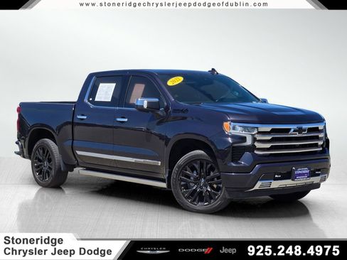 Used 2022 Chevrolet Silverado 1500 High Country w/ High Country Premium Package AWD/4WD image 1