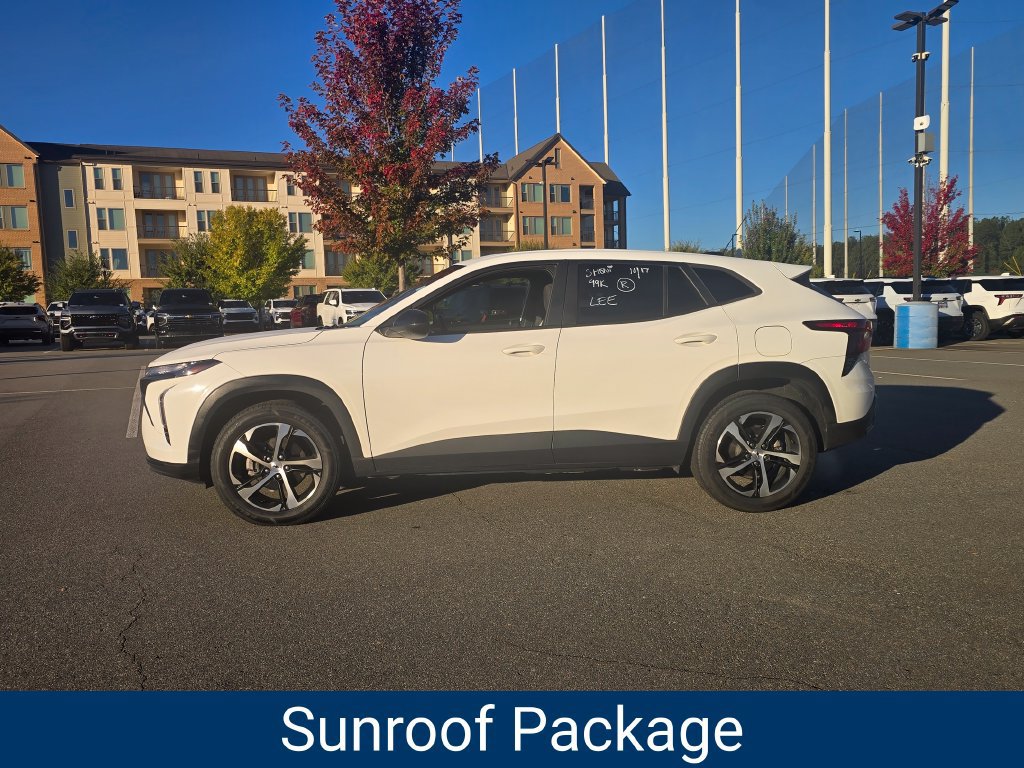 Certified 2024 Chevrolet Trax RS w/ Sunroof Package FWD image 4