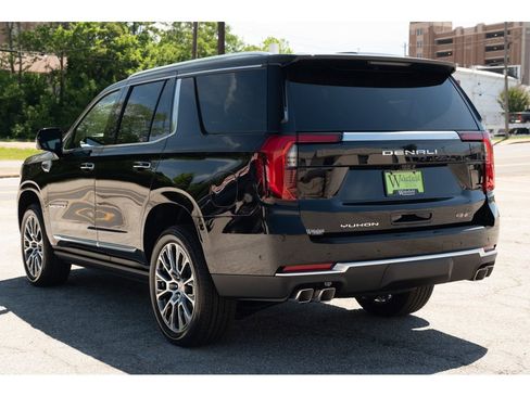 New 2026 GMC Yukon Denali w/ Denali Reserve Package image 6