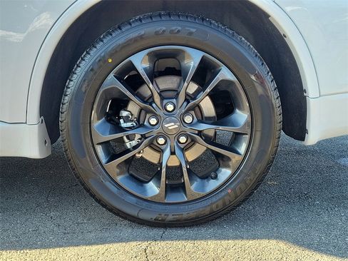 Certified 2022 Dodge Durango R/T w/ Blacktop Package image 5