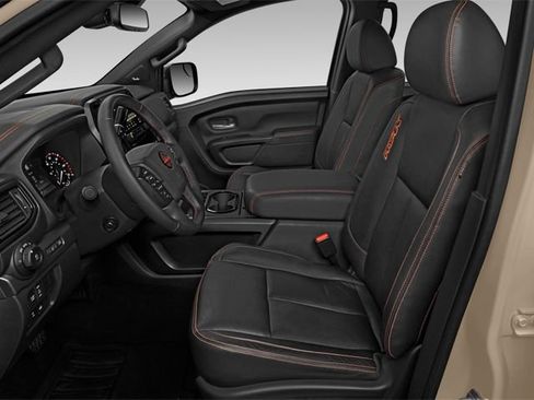 Used 2023 Nissan Titan PRO-4X w/ Off Road Protection Package AWD/4WD image 10