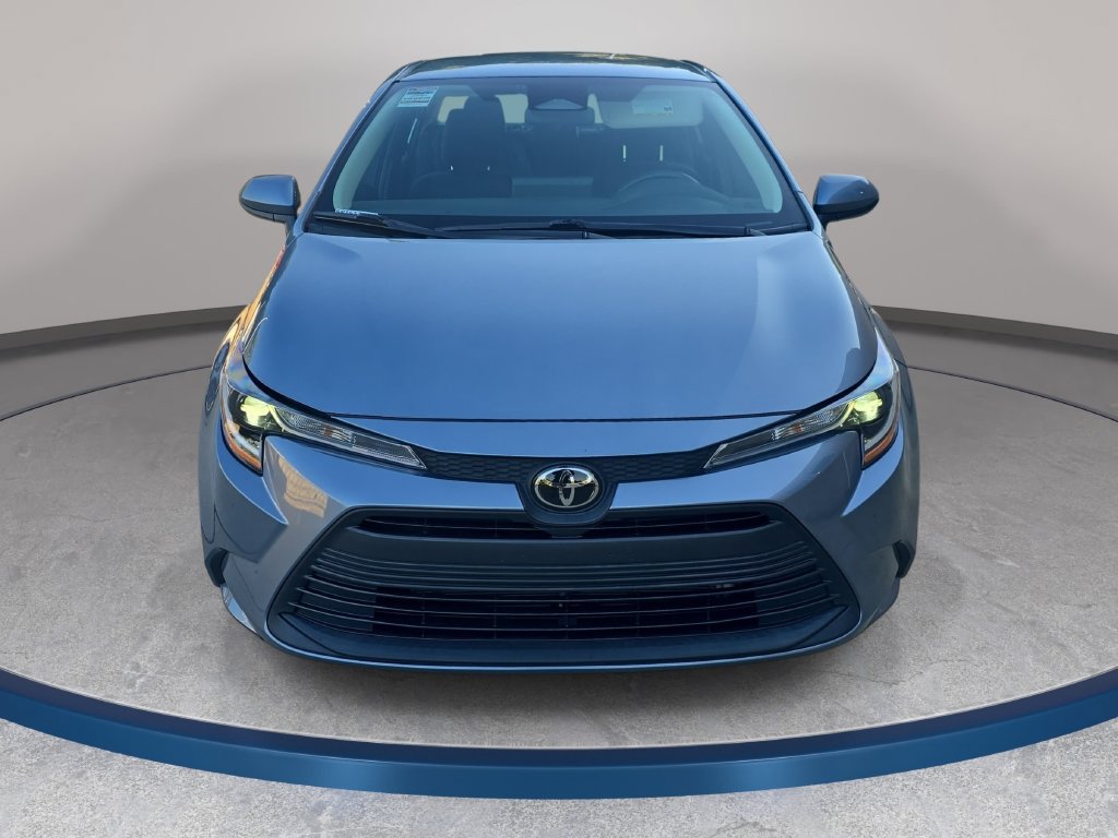 Used 2024 Toyota Corolla LE FWD image 2