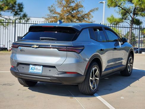 New 2026 Chevrolet Equinox EV LT image 4