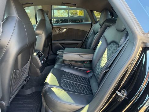 Used 2016 Audi RS 7 Prestige w/ RS 7 Dynamic Package image 37