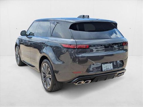 New 2025 Land Rover Range Rover Sport Dynamic SE image 9