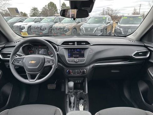 Used 2023 Chevrolet TrailBlazer LT image 11